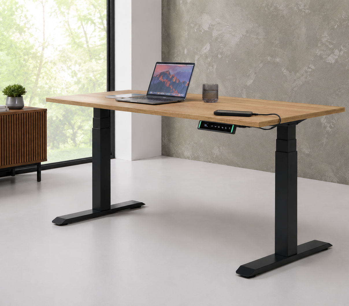 Yo-Yo DESK Ultima in a home office