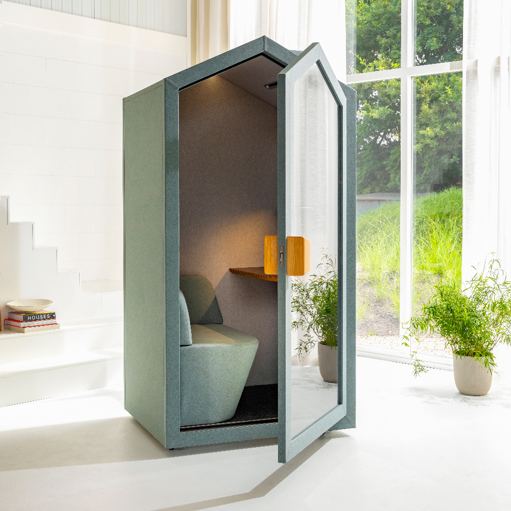 DEN Work Booth